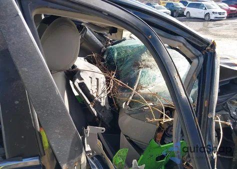 2005 Toyota Camry Le from USA, damaged, VIN 4T1BE32K85U055706